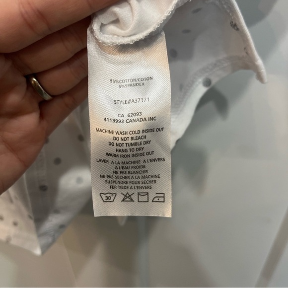 Alison Sheri White Silver Dot 3/4 Length Sleeve Pullover Style A37171 Size Small - Picture 9 of 9